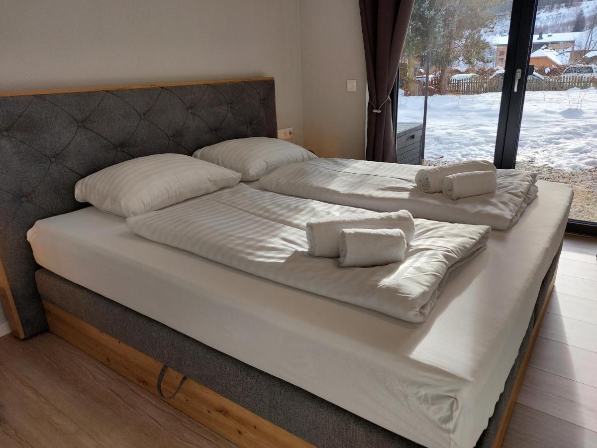 Rmg Roses Apartments บาด ไคลน์เคิร์ชไฮม์ ภายนอก รูปภาพ